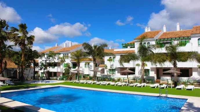 Spain golf holidays - Hotel Apartamentos Manilva Sun