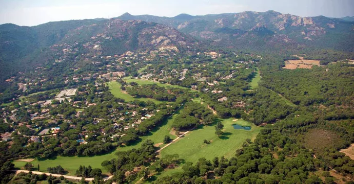 Spain golf courses - Costa Brava Golf Course Green - Photo 5