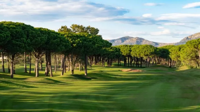 Spain golf courses - Empordá Golf Forest Course